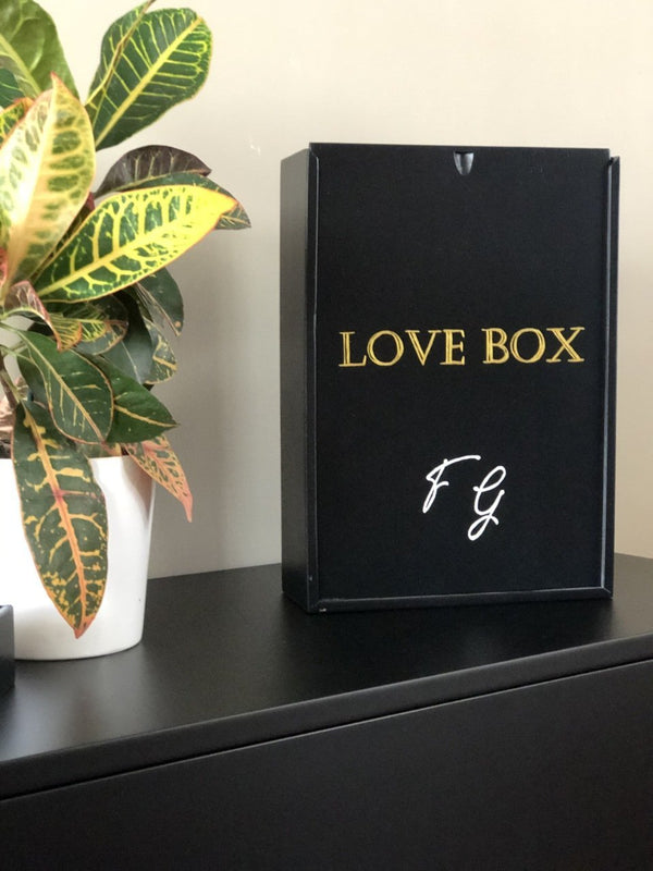 Love Box Kişiye Özel Harfli Siyah Kutu / Organizer