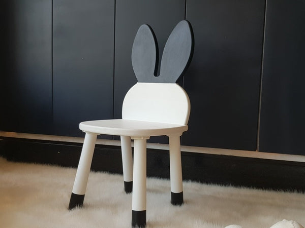 Siyah Kulaklı Tavşan Sandalye