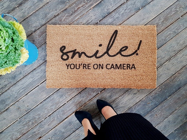 Smile On Camera Paspas