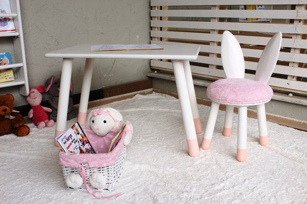 Beyaz Tavşan Sandalye ve Masa Seti