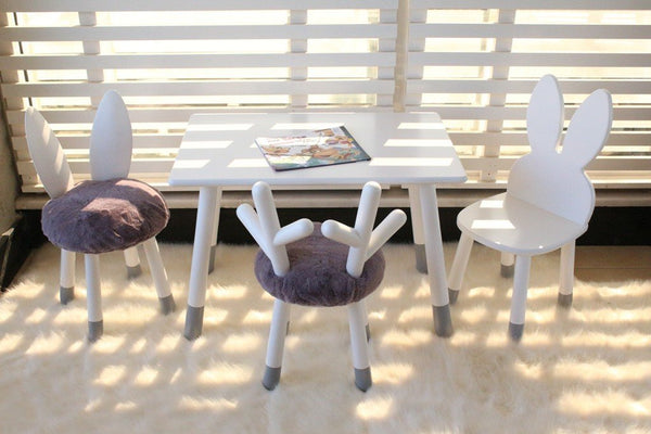 Beyaz Gri Tavşan Masa Sandalye Seti